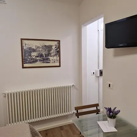 Apartamento La Dei Conti, Piccolo E Confortevole Loft